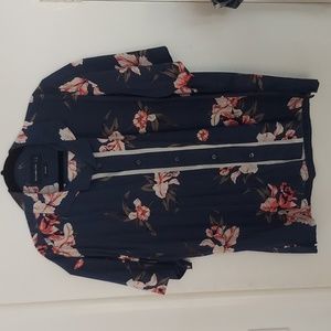 Abercrombie & Fitch Floral shirt